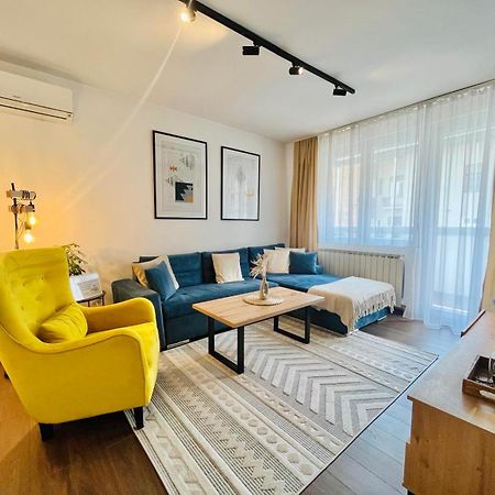 Mak Apartment - Free Parking - Balcony Sarajevo Bagian luar foto
