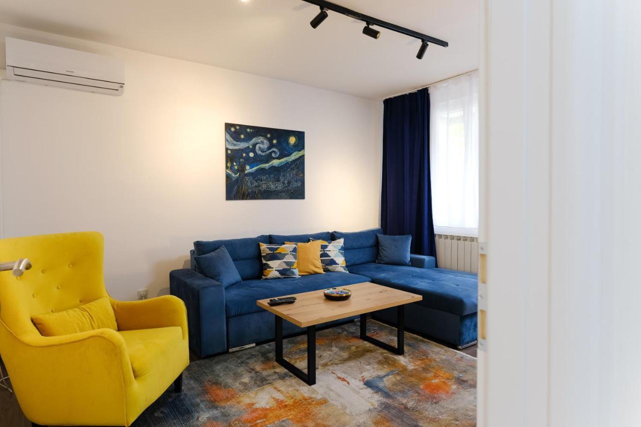 Mak Apartment - Free Parking - Balcony Sarajevo Bagian luar foto