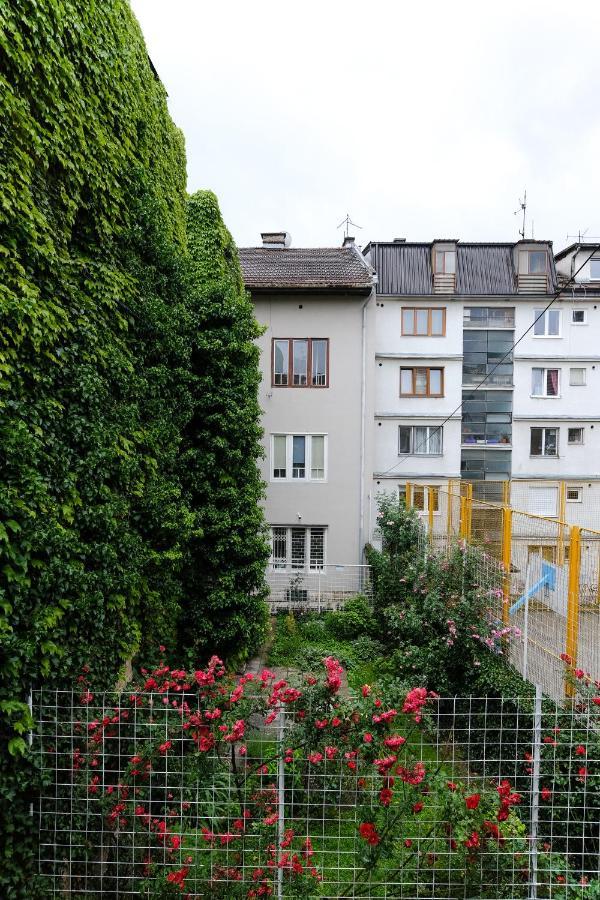 Mak Apartment - Free Parking - Balcony Sarajevo Bagian luar foto
