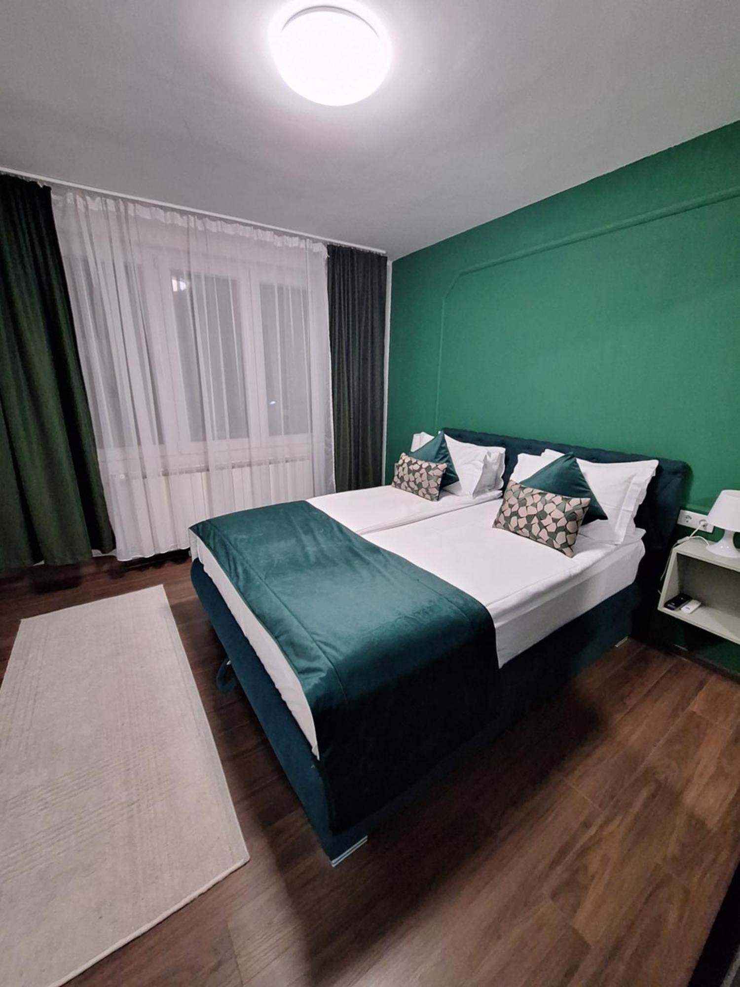 Mak Apartment - Free Parking - Balcony Sarajevo Bagian luar foto
