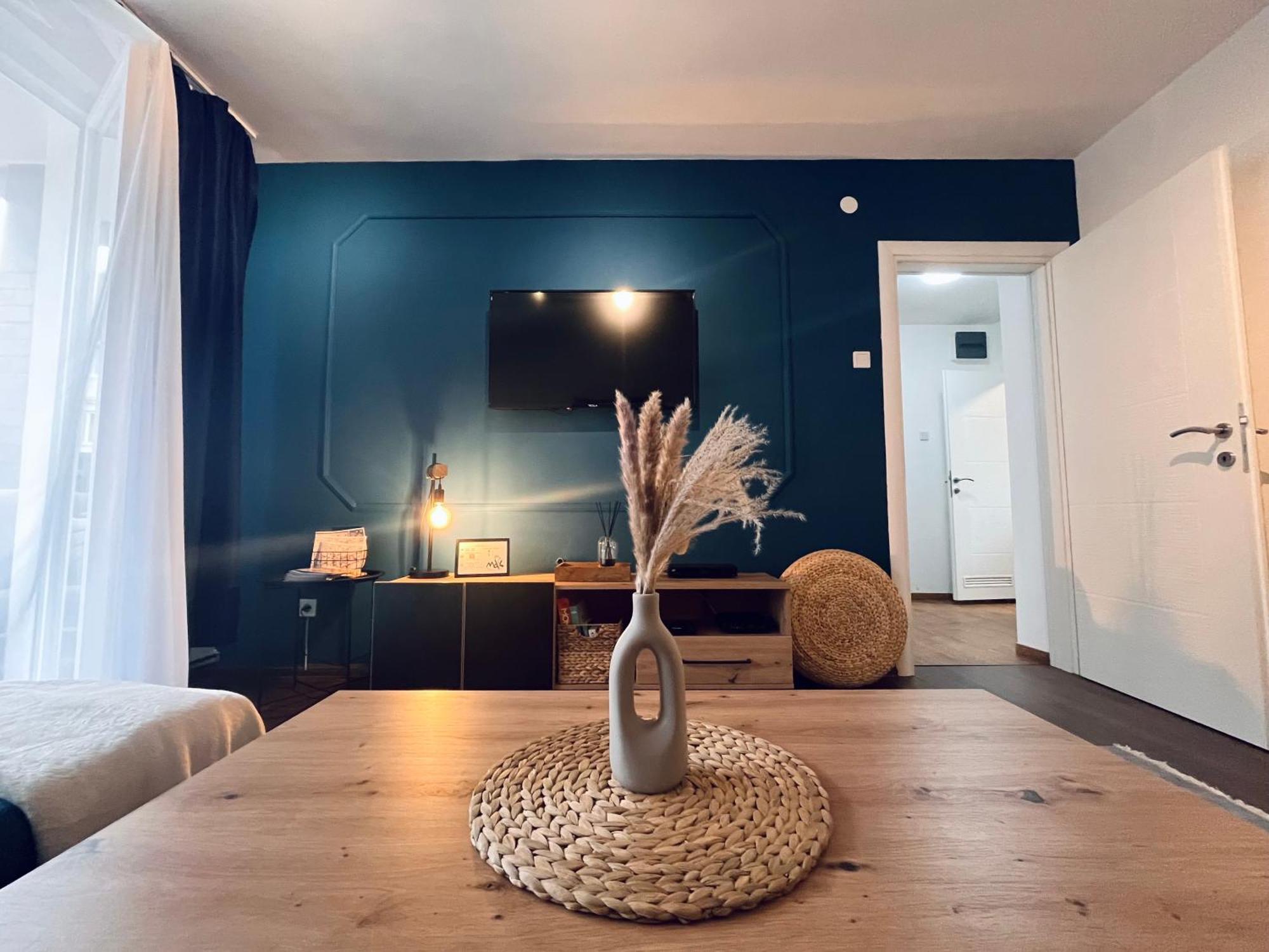 Mak Apartment - Free Parking - Balcony Sarajevo Bagian luar foto