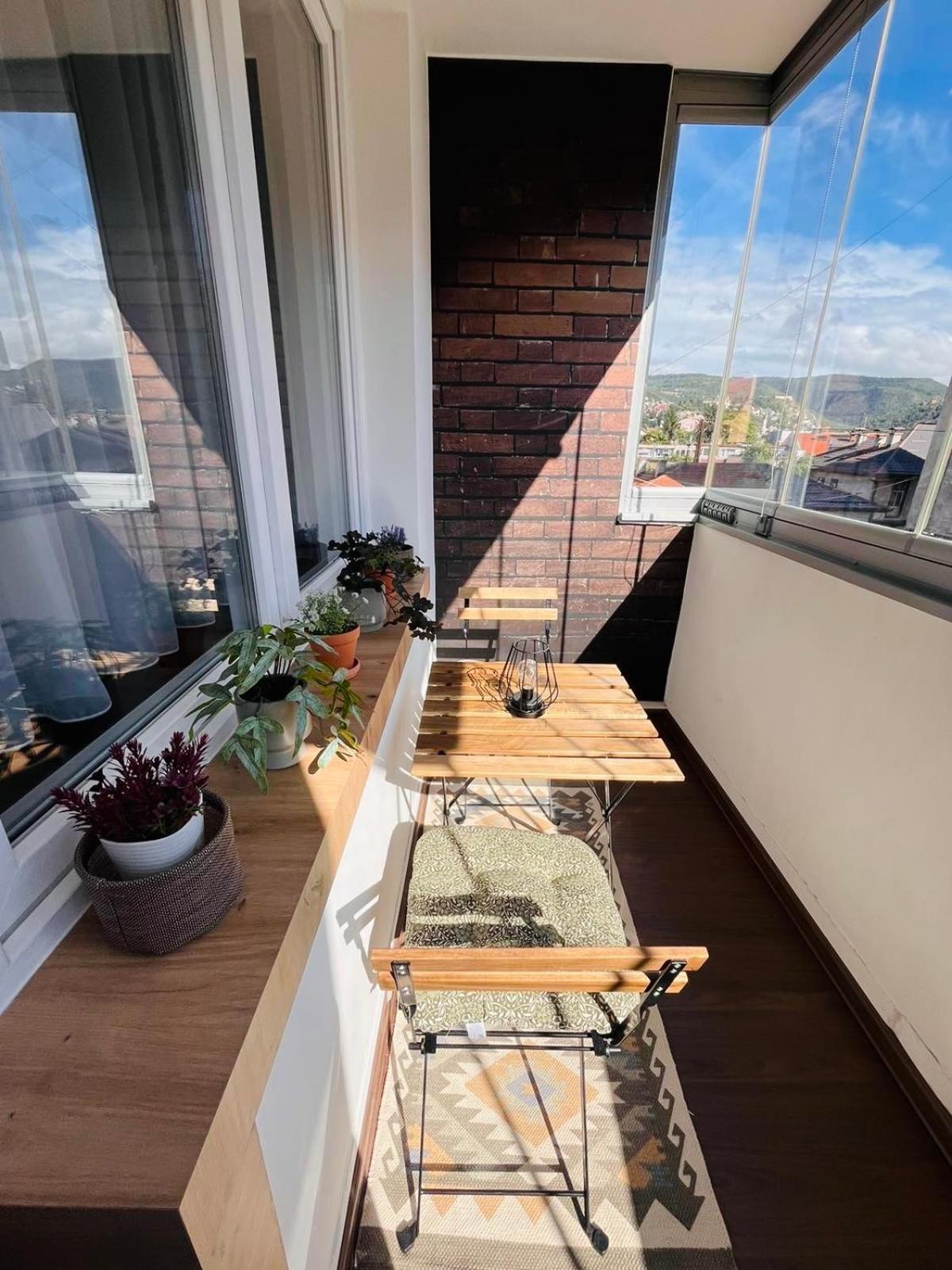 Mak Apartment - Free Parking - Balcony Sarajevo Bagian luar foto