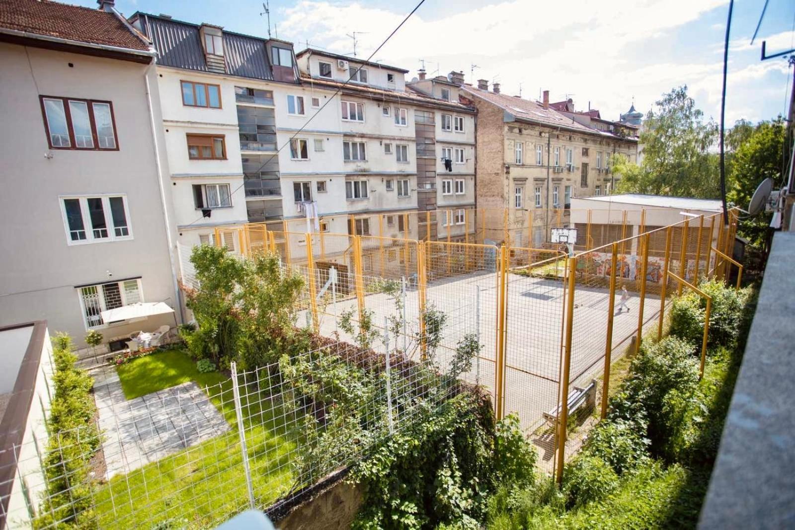Mak Apartment - Free Parking - Balcony Sarajevo Bagian luar foto